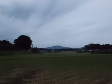 刈田と筑波山