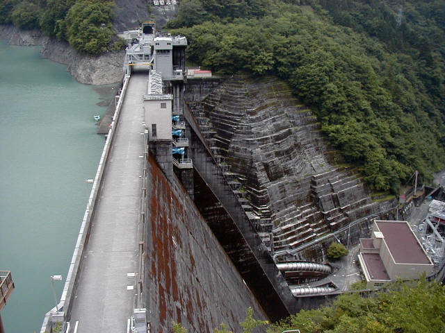井川ダムの吊橋1