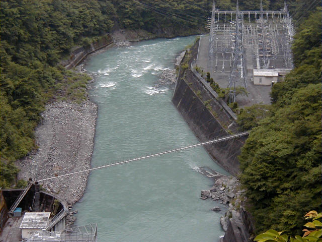 井川ダムの吊橋3